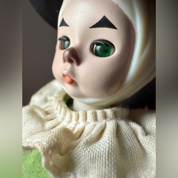 Collectible Wizard of Oz Scarecrow - Picture 11 of 15